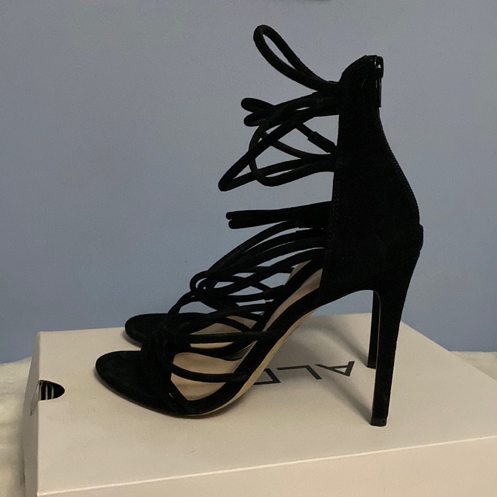 Strappy & suede Aldo heel